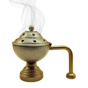 Brûleur d'encens en laiton pur avec finition dorée Décoration de bureau à domicile-Support d'air de parfum aromatique avec poignée pour parfum d'ambiance - Product Image 1