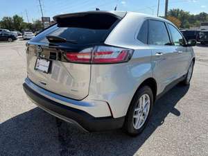 Nouveau pour Edge 2021 : Barre de toit métallique intérieure foncée avec caméra de recul – En vente - Product Image 3