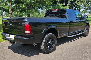 Ram 3500 Laramie Crew Cab 4x4 2016 en Excelente Estado - Product Image 2