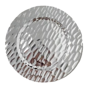 Platos de Presentación de Metal Negro y Dorado con Borde Floral de Diseño Vintage al por Mayor para Decoración de Eventos de Cena a Precio Competitivo - Product Image 6