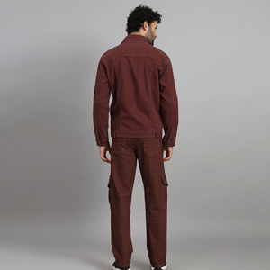 ชุดแจ็คเก็ตยีนส์ผู้ชายคุณภาพสูงแบบ OEM สั่งทำพิเศษ แจ็คเก็ตยีนส์ติดกระดุมแบบซักฟอก และกางเกงขายส่งผ้าฝ้าย - Product Image 2