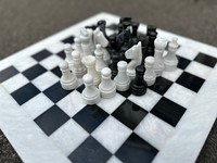 Jeu d'échecs en marbre blanc et noir, 15 pouces, plateau d'échecs en pierre de luxe fait à la main avec rangement
