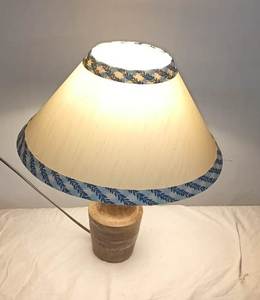 Mini abat-jour en tissu de lin au design moderne et fait à la main finition enduite de poudre écologique sans danger pour les lampes de table/sol d'intérieur - Product Image 6