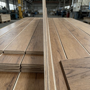 Suelos de Roble de Ingeniería Multicapa Ruso Australiano de Fábrica, Madera Maciza Lisa, Suelos de Madera de Roble de Ingeniería - Product Image 1