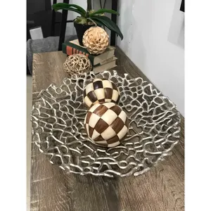 Bol en métal martelé de luxe pour une décoration élégante, bol de présentation en métal fait main de luxe, bols tendance, bols plaqués sécurisés Zahid Exports - Product Image 3