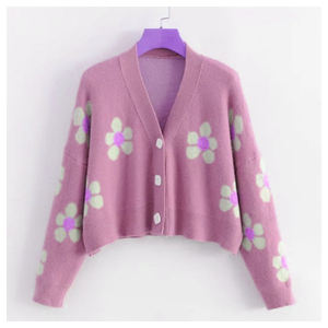 Cardigan en laine tricotée jacquard décontracté pour femmes, confortable, avec appliques de logo de sororité/fraternité, décoration boutonnée - Product Image 5