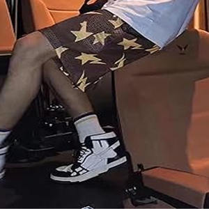 Venta al por mayor Essentials SS22 Pantalones cortos y camiseta para hombre Avena ligera y avena oscura y pantalones cortos elásticos de gran tamaño y camisa de manga corta - Product Image 5