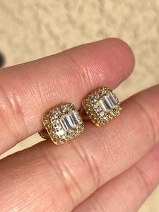 Iced Out Moissanite ต่างหูเพชรเครื่องประดับฮิปฮอปเครื่องประดับที่กําหนดเองต่างหูสวยงามที่ดีเยี่ยมตัดของขวัญสําหรับผู้ชายและผู้หญิง - Product Image 2