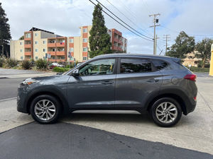 HYUNDAI TUCSON 2.0L SE AWD 2017 - Product Image 3
