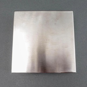 ที่ใส่ผ้าเช็ดปากลายทองคำเปลว ดีไซน์ประดับลูกปัดสีดำ สำหรับงานเลี้ยง งานพิธีการ โต๊ะจัดเลี้ยง และการจัดแสดง ผลิตจากอินเดีย - Product Image 4