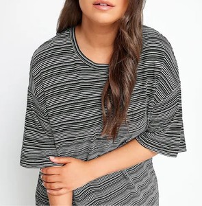 Camiseta Extra Grande con Logotipo Personalizado para Mujer, de Secado Rápido, Transpirable, de Algodón, Corte Holgado, Manga Corta, Cuello Redondo, Diseño Liso, Primavera/Verano - Product Image 4