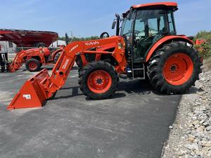 รถแทรกเตอร์ M5-111HDC12-1 Kubota พร้อมกระปุกเกียร์ปั๊มเครื่องยนต์-ส่วนประกอบหลักรวมอยู่ด้วย - Product Image 3