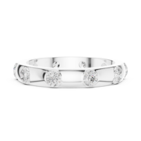 Bague en or blanc plaqué 14 carats luxueuse et moderne avec des pierres rondes, fabriquée sur mesure pour les fiançailles des femmes