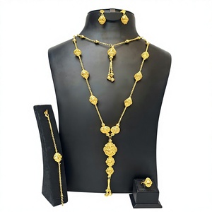 Colliers doubles pour femmes, magnifiques bijoux plaqués or 24 carats de Dubaï, 6 grammes d'or plaqué, très lourds. - Product Image 1