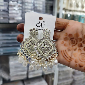 Luxury Latest Exclusive Designer Fashion Light Lekar <b>Diamond</b> <b>Earring</b> Collection For Womens - Product Image 1