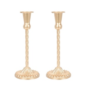 Bougeoir en métal doré de la meilleure qualité Accessoires d'éclairage de décoration de maison écologiques pour les célébrations d'anniversaire de Noël - Product Image 1
