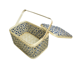 Producto superior: eleve su experiencia de cocina con nuestras cestas de regalo personalizadas llenas de artículos de cocina sostenibles - Product Image 1