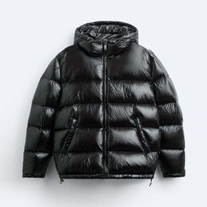 Veste matelassée à capuche pour homme de qualité supérieure pour l'hiver avec rembourrage ultra chaud imperméable coupe-vent Coque extérieure avec logo avant - Product Image 1