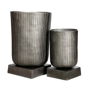 Artisan Metal Flower <b>Vase</b> <b>Unique</b> & Elegant Design Chic Metal Flower <b>Vase</b> Contemporary Style for Hotels and Wedding - Product Image 2