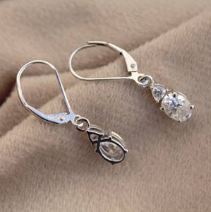Pendientes minimalistas de estilo vintage con palanca trasera de Plata de Ley 925 de moissanita de corte ovalado y trillón, pendientes de piedra blanca - Product Image 6