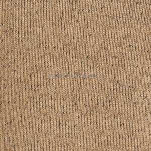 Cozy Winter Sportswear Hoodie con bordado Diseño minimalista Bolsillo de canguro para uso diario Gimnasio y viajes - Product Image 6