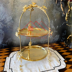 Support à gâteau en métal au design accrocheur fini or pour décoration de fête de luxe Support à gâteau en métal - Product Image 4