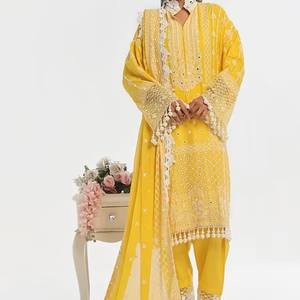 Costume de boutique pakistanaise et indienne de marque/robe de soirée brodée à la main dernière collection pour vêtements de fête et de mariage - Product Image 1