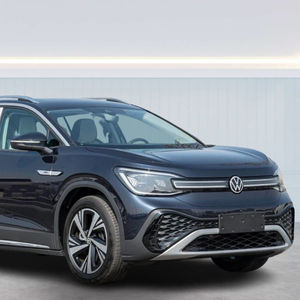 Coches nuevos y usados, 2023 - Product Image 1