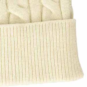 Bonnet tricoté à la main de qualité supérieure, confortable et extensible, mode minimaliste moderne pour le confort hivernal en plein air - Product Image 4