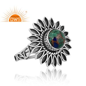 แหวนอัญมณีมรกตสีเงินสเตอร์ลิงออกซิไดซ์ล่าสุดเครื่องประดับดีไซน์ตามสั่งสำหรับเป็นของขวัญสำหรับผู้หญิง - Product Image 4