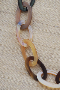 Collier pendentif en corne de buffle fait main de luxe avec perles, bijou de fête pour femme - Product Image 3