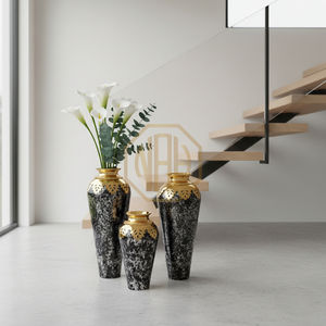 แจกันดอกไม้ตั้งพื้นเหล็กสไตล์นอร์ดิกชายฝั่ง ทำด้วยมือ สีดำเงิน โบราณ เคลือบเงา แจกันโลหะตกแต่งบ้าน - Product Image 4