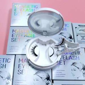 Kit de <span class=keywords><strong>faux</strong></span> <span class=keywords><strong>cils</strong></span> magnétiques faits main à bande complète, faciles à poser, souples, avec applicateur inclus, effet naturel, nécessitant un eye-liner quantique. - Product Image 4
