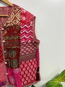 Veste en coton, veste matelassée patchwork, veste indienne faite à la main, veste réversible, veste sans manches courte tendance pour femmes - Product Image 4