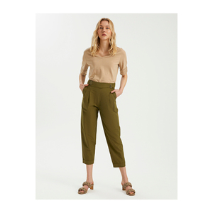 Pantalón de Algodón para Mujer con Hebilla Ajustable y Detalle de Pliegues - Product Image 2