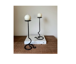 Pièce maîtresse de table décorative bougeoir en fer avec des motifs finement soudés et un savoir-faire artisanal sophistiqué - Product Image 4