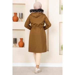 Manteau hijab Bondit à poches détaillées, marron, motif régulier, tailles 38/40, fabriqué en Turquie - Product Image 3