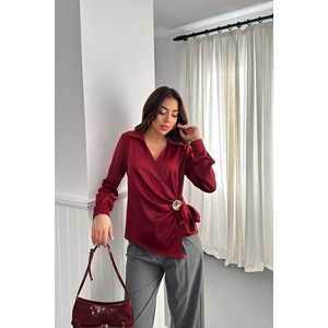 Blusa de Satén Borgoña para Mujer con Detalle de Botones, Camisas al por Mayor - Product Image 5