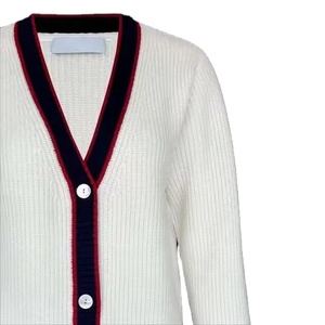 Cárdigan Clásico Vintage para Mujer Power Abaan Sports, de Poliéster/Algodón, Manga Larga, Cuello en V, para Invierno, Transpirable, con Botones y Logotipo - Product Image 3