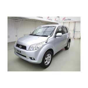 100% en Buen Estado, Auto Usado, Volante a la Izquierda, Interior Oscuro, Neumáticos R16, Tracción Trasera, Asientos de Tela - Product Image 4