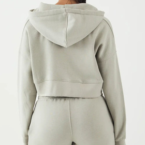 Conjunto doble de dos piezas de último diseño de alta calidad para mujer, conjunto de pantalones cortos y Sudadera con capucha y cordón de diseño ajustable de Color sólido para mujer 2026 - Product Image 2