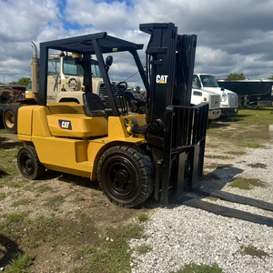 Chariot élévateur diesel d'occasion Cat DP40K - Product Image 1