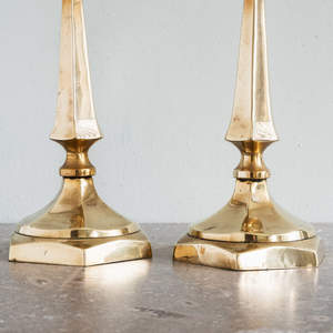 Bougeoir en métal doré de qualité supérieure et design classique pour pièce maîtresse de vacances et atmosphère romantique au meilleur prix - Product Image 3