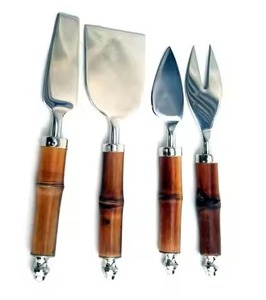 Set de couteaux à fromage de table décoratifs pour mariage Set à fromage en acier inoxydable argenté avec manche rond en aluminium noir - Product Image 4