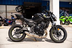 DISPONIBLE EN STOCK, Kawasaki Z650 2024 DE PRIMERA CALIDAD, LISTA PARA ENVIAR, NUEVA CON GARANTÍA - Product Image 3