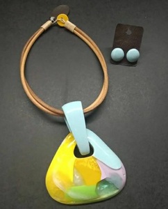 High Quality Low Price Colorful Resin Pendant Necklaces-Popular Jewelry <b>Accessories</b> for <b>Weddings</b> Parties Engagements - Product Image 1