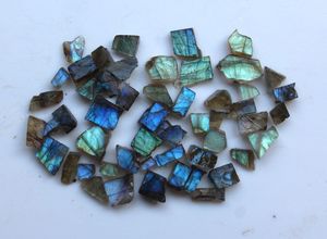 Venta al por mayor de ágata verde de piedra cruda tallada a mano forma natural losa para la decoración del hogar y la fabricación de joyas - Product Image 5