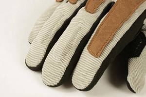 Gants de moto en cuir Sports Racing Coupe-vent Protection des articulations Commande en gros personnalisée Gants de moto haut de gamme au Pakistan - Product Image 6