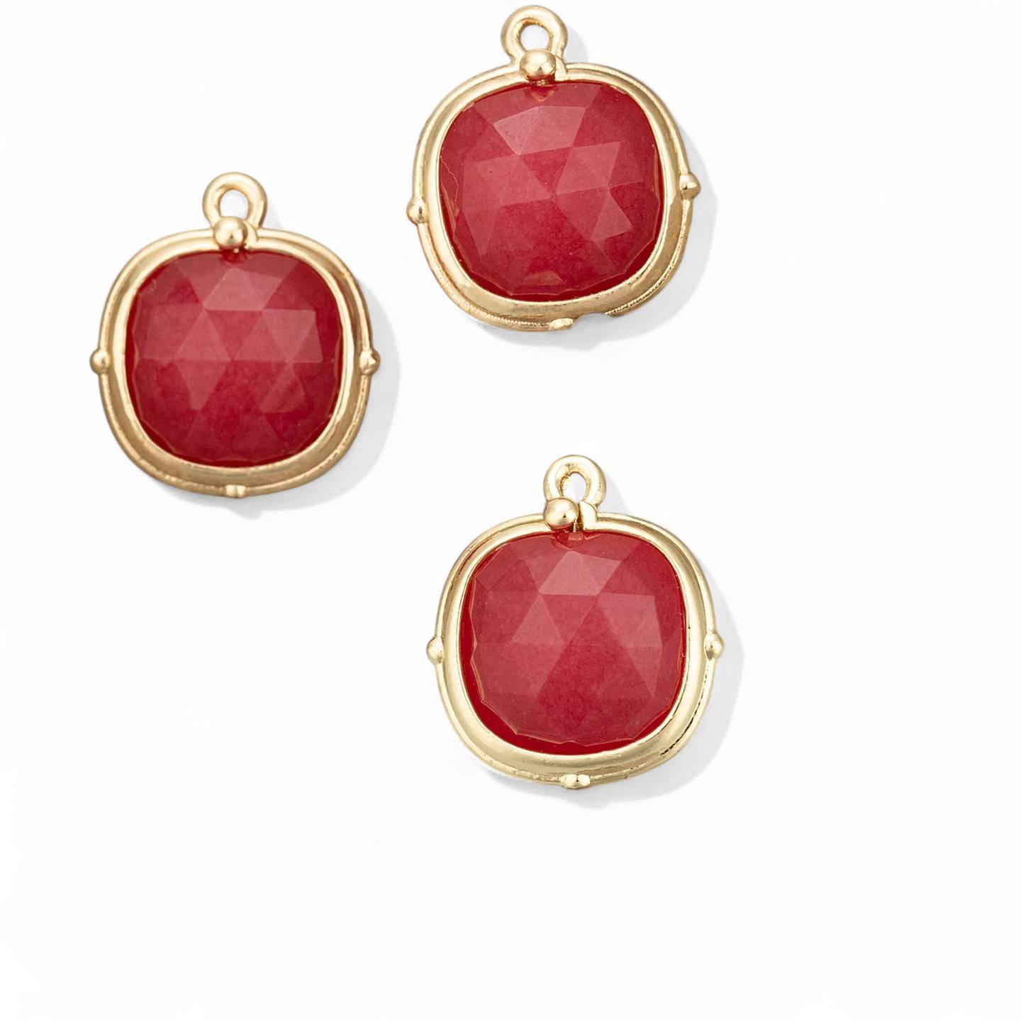 ทับทิมย้อมสี