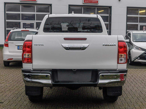 Camioneta TO-YO-TA HI-LUX 2.4MT PICK UP 2024 usada, limpia, de primera calidad. - Product Image 3